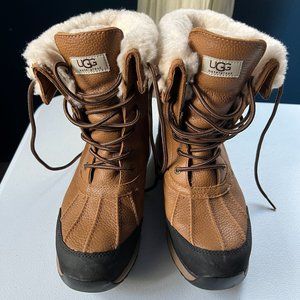 Gently Worn UGG Adirondack III Boots - Size 10